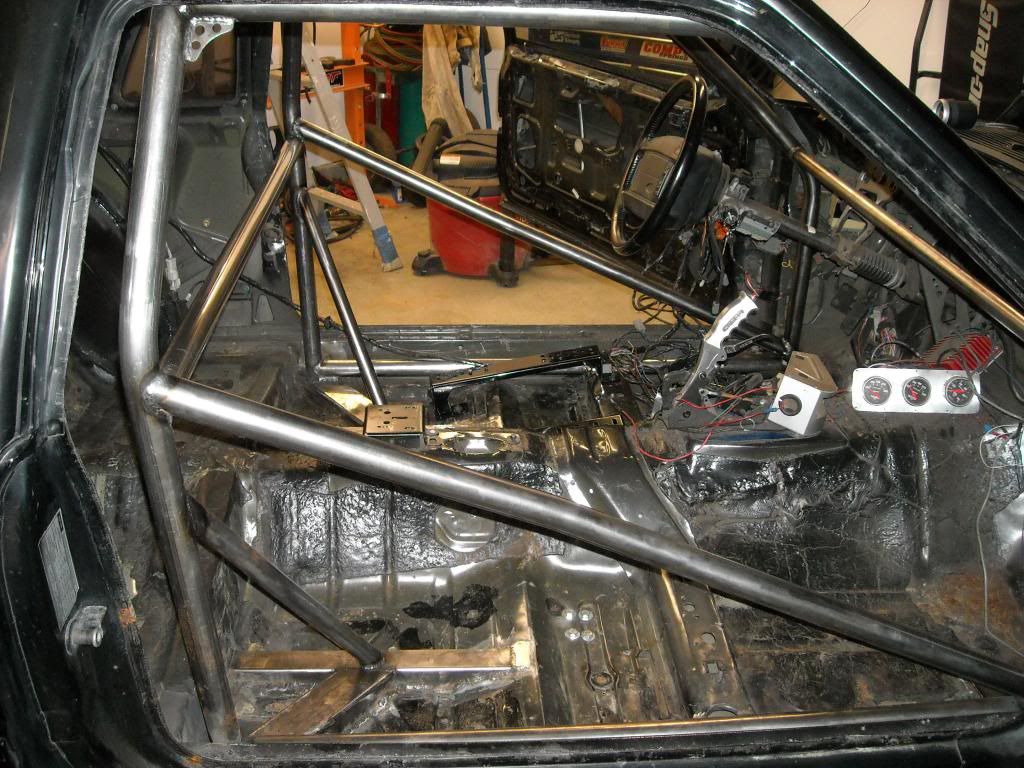 Wolfe Racecraft TTF subframes and 12pt roll cage install